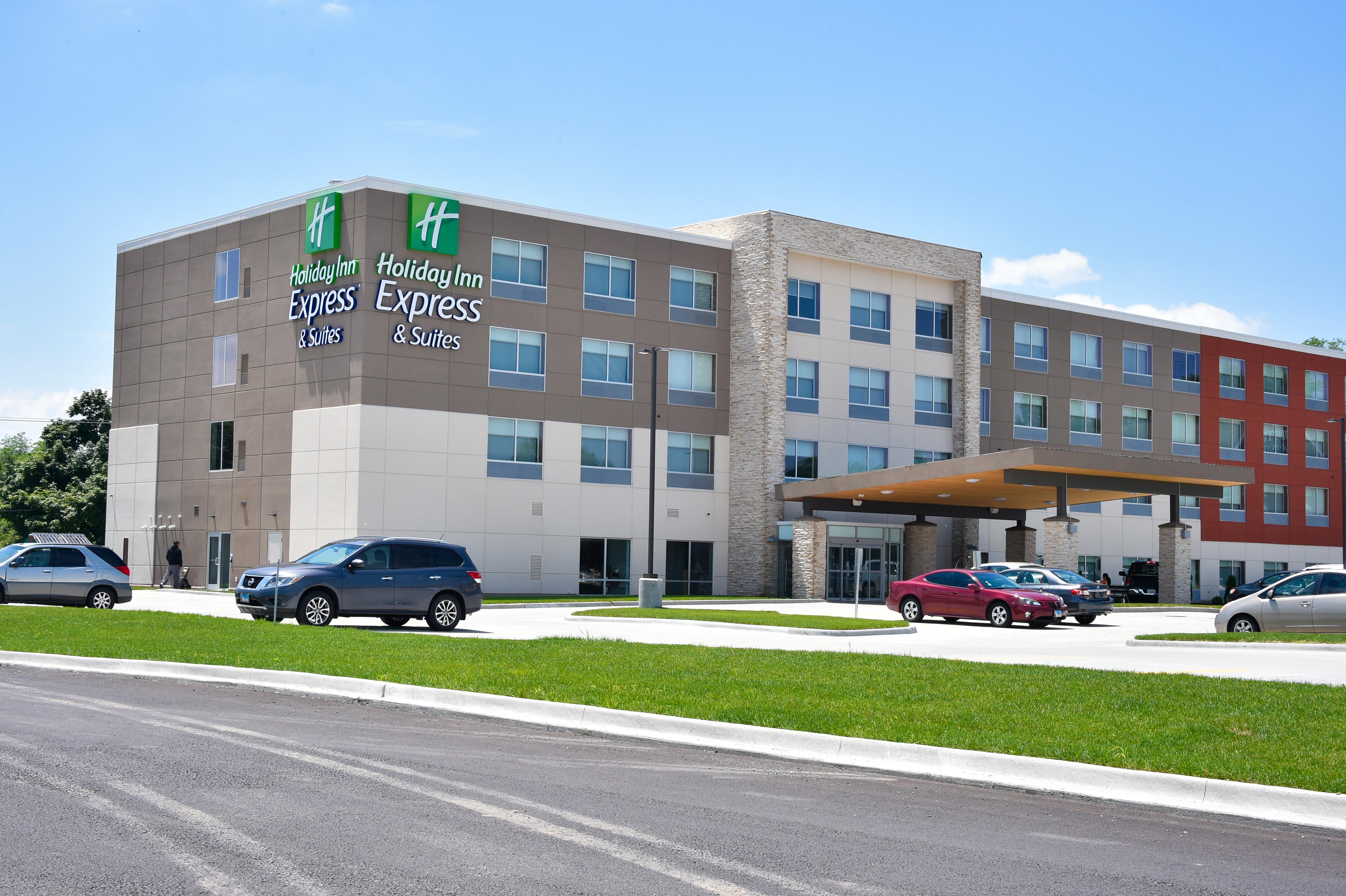 Holiday Inn Express & Suites - Bensenville - O'Hare, An Ihg Hotel Extérieur photo